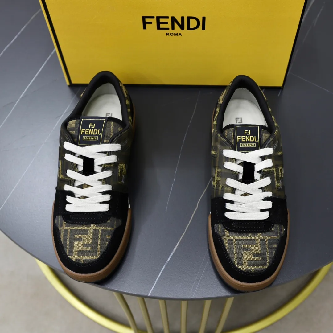 Ex-factory price: 580🔥Couple model (top original order) Brand: FENDI Size: 35-44 (customized for men 38 and 45) Grade: original order quality high version Material: imported original cowhide stitching➕ high-quality and comfortable lining original TPU lightweight non-slip outsole Style category: travel fashion casual shoes versatile trend
